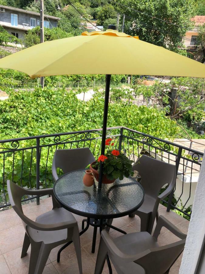 Apartman Nina2 Risan Exterior foto